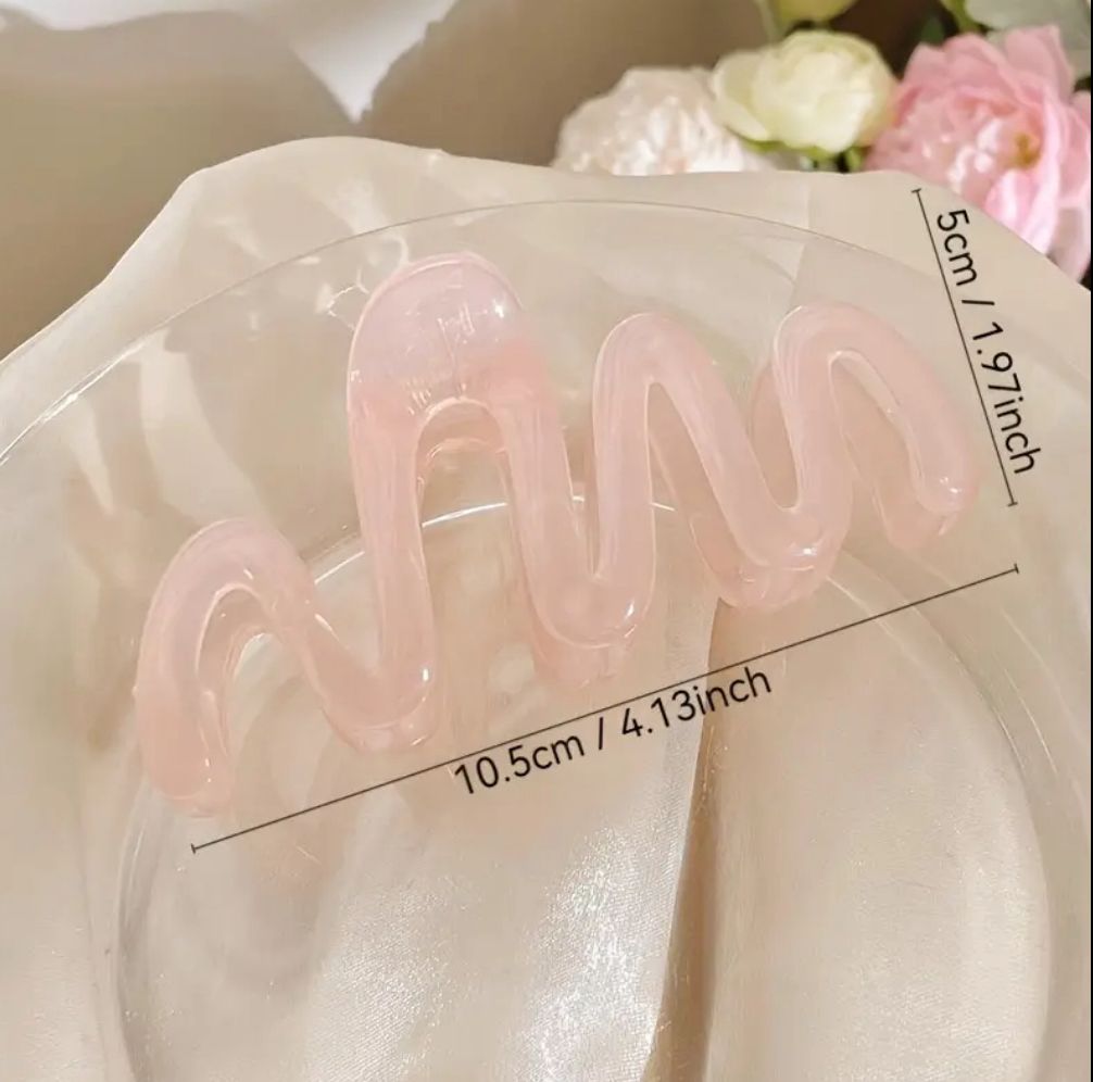 Wavy Hair Clip
